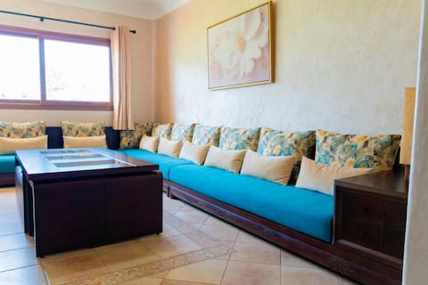 Successful Airbnb property: Marina Beach Serenity – Sea & Pool View Apartment in M'diq