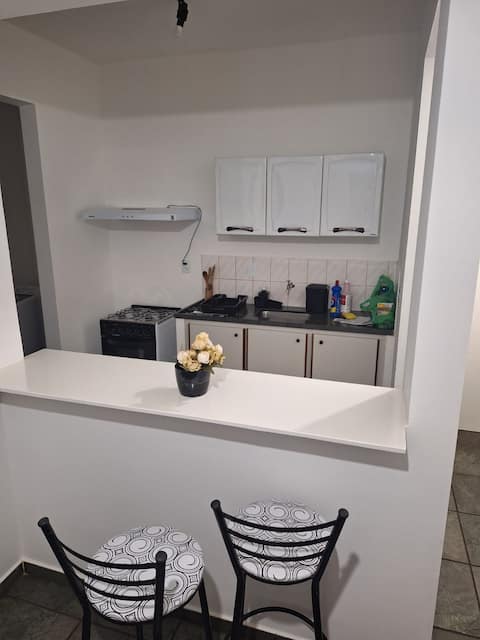 Apt 402A (furnished-near UNESP)