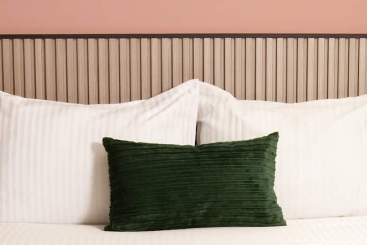 Gjumi yt i qetë i natës është përparësia jonë.