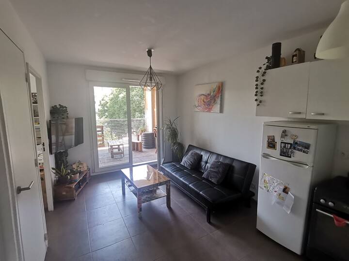 Apartment with Parking and Balcony Joliette Apartments for Rent in