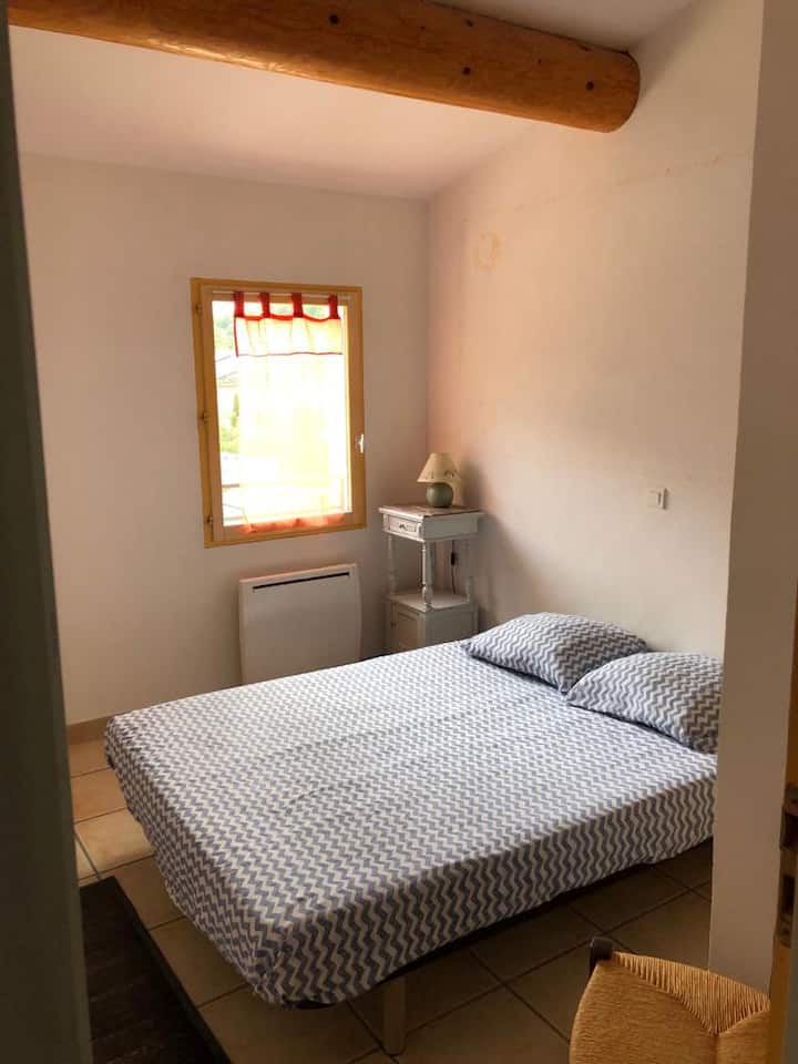  غرفة النوم رقم2 كوين