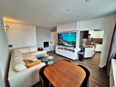 cozy apartment 2x bedrooms with garage