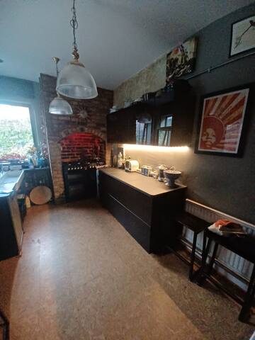 Funky West Didsbury Home gallery image 4