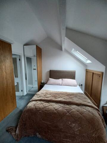 Funky West Didsbury Home gallery image 2