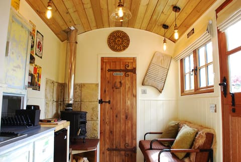 Top performing Airbnb: Beautiful Shepherds Hut in Private Garden in North Yorkshire