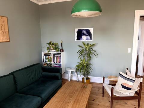 Top performing Airbnb: Bright and spacious apartment, Amagerbro in Amager Øst