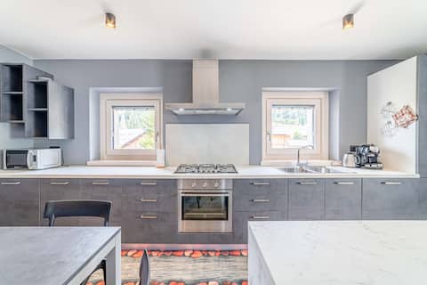 Bec de roces, Blizzard apartments Dolomiti view