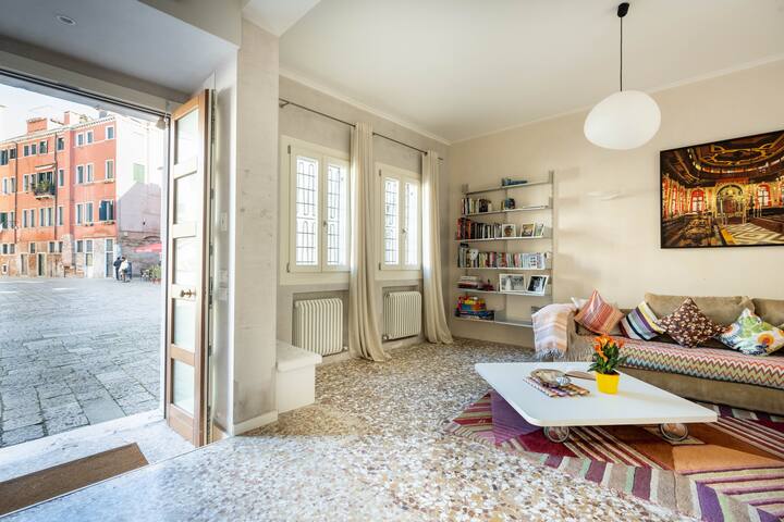 Stunning house, 3 outside spaces,4 bedrooms gallery image 3