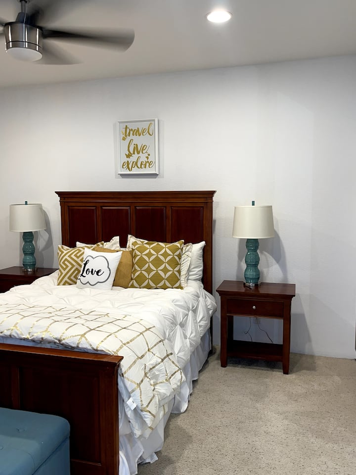 Guest Bedroom 1 new paint