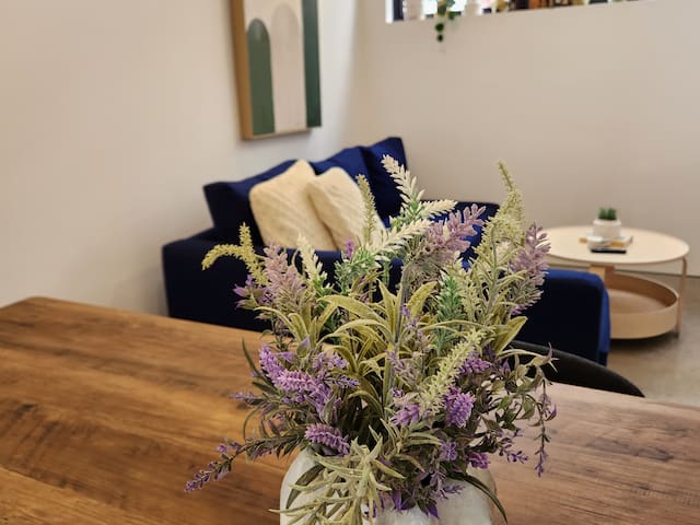 Bright modern laneway house downtown Toronto