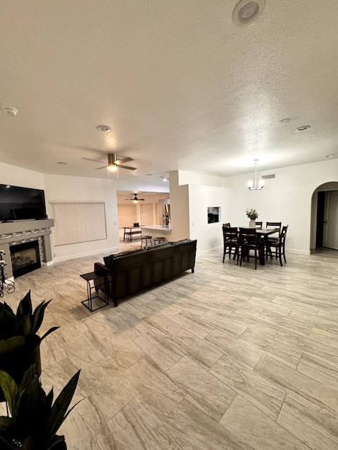 Top performing Airbnb: Entire home near stadium in Maryvale