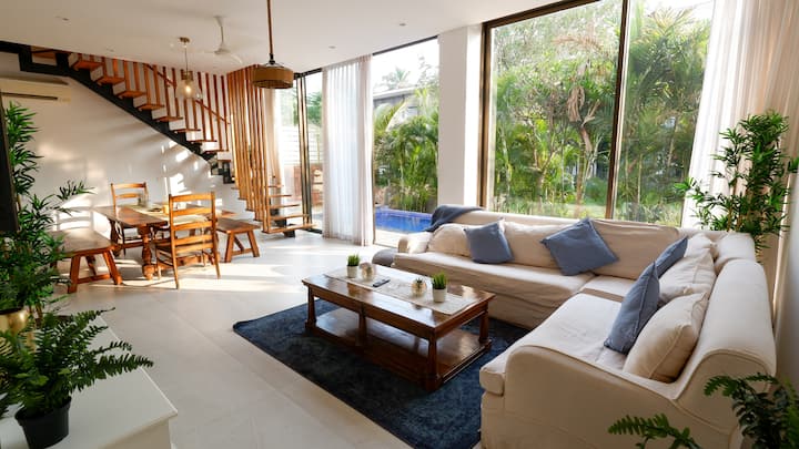 Living room image 11