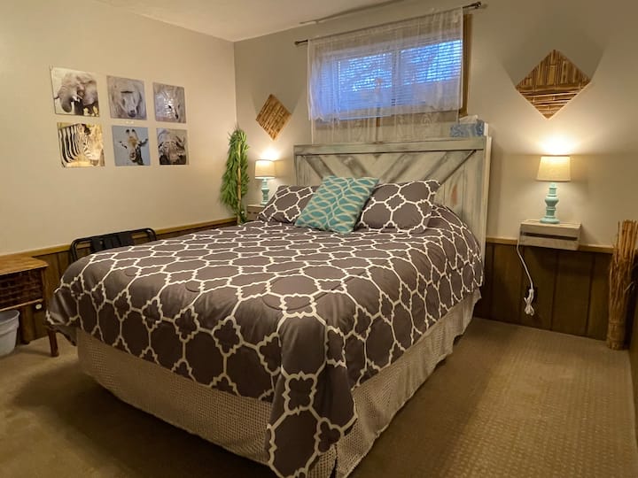 Стая в Африка - удобно двойно легло