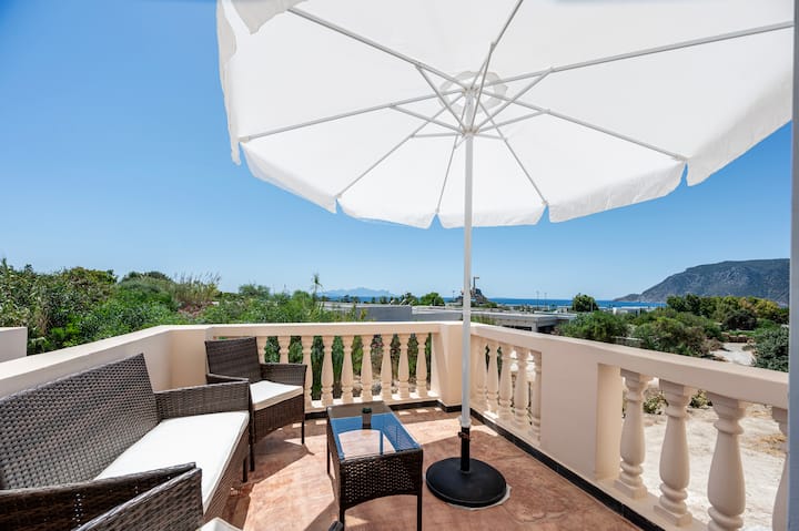 Melathron Sea View apartment (Adults only +16)