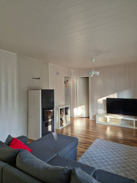 House with sauna, private yard | Parking