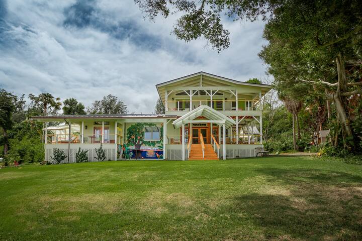 Entire Estate – The Last Resort gallery image 4