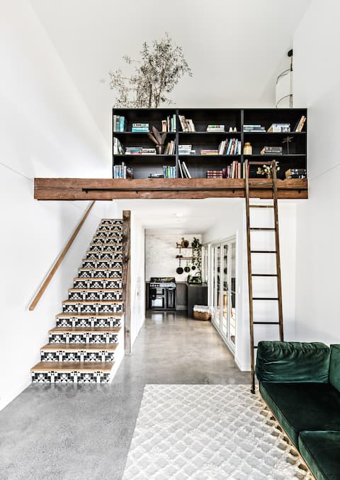 The Pool House - Cool Designer Loft Close To Beach
