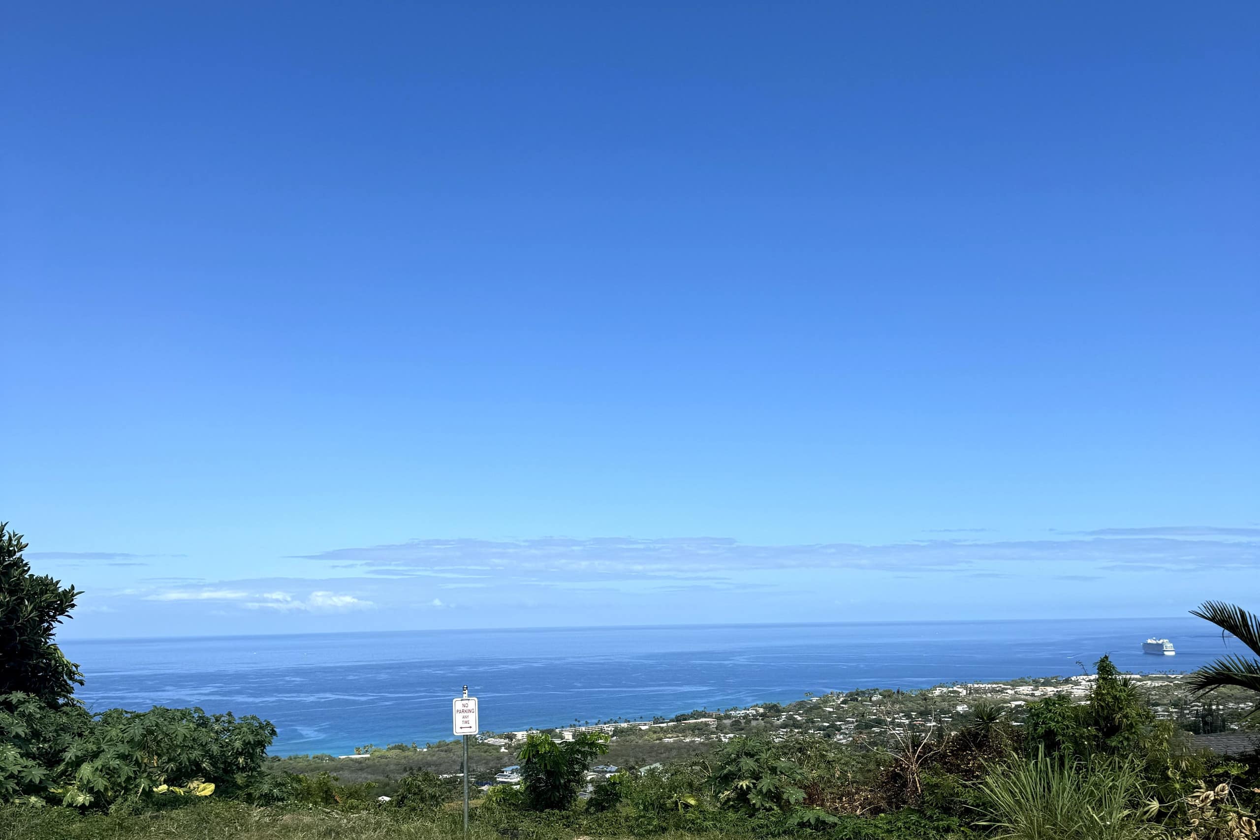 Home in Kailua-Kona · ★5.0 · 5 bedrooms · 7 beds · 4 baths - Image 43