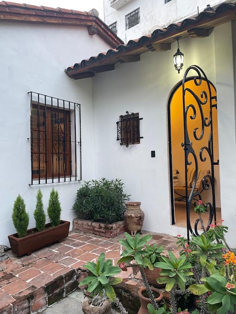 CasaTeresita1
MasterSuite Pool Parking