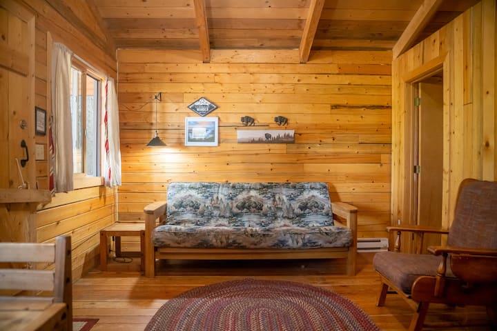 Willow Cabin -Columbia Mtn Ranch - Montana