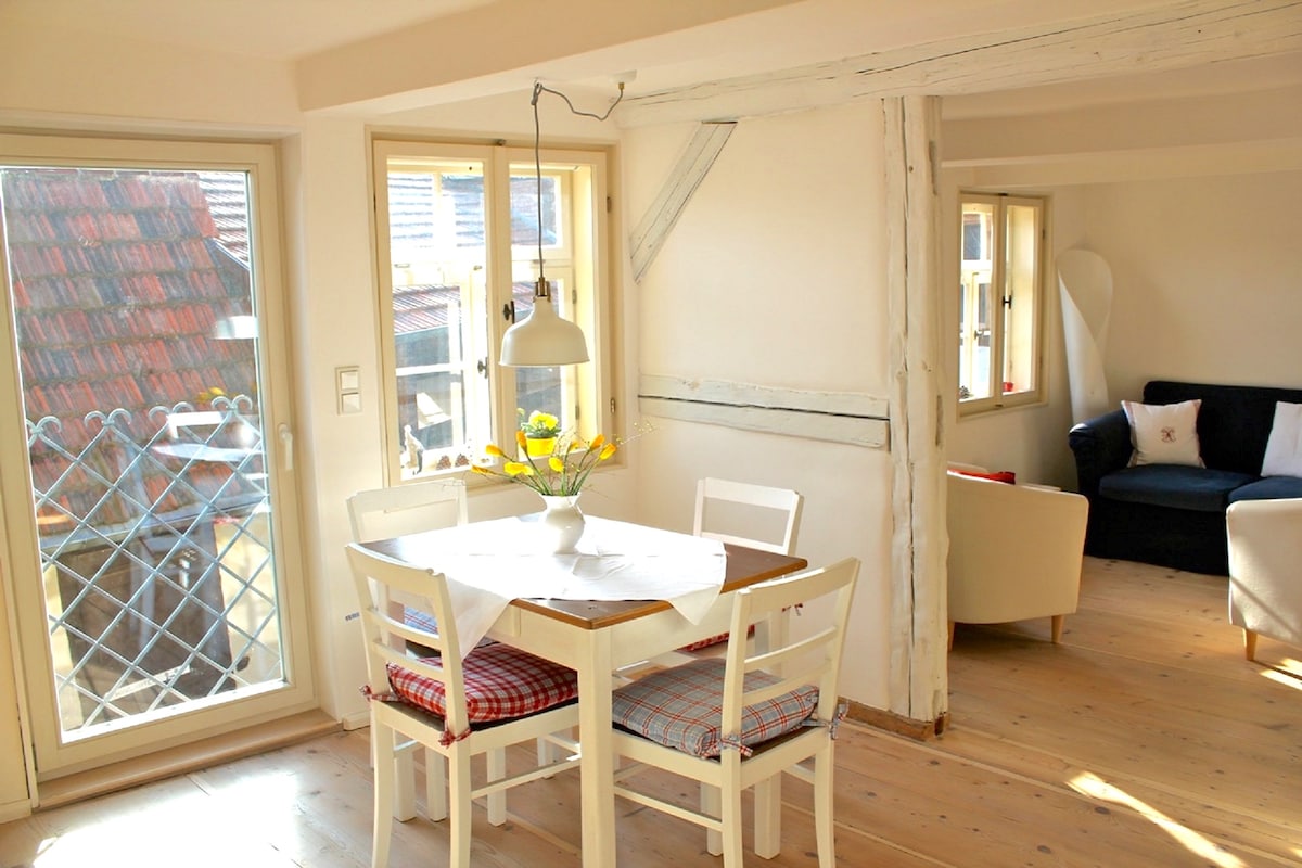 Top Airbnb: Romantic apartement, P, 70m², oven & courtyard in Quedlinburg