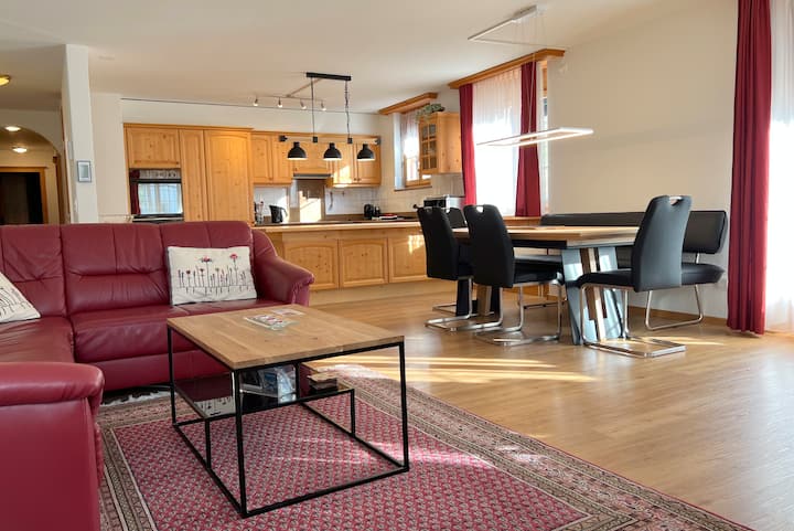 Spacious Apartment With 6 Beds. - Davos