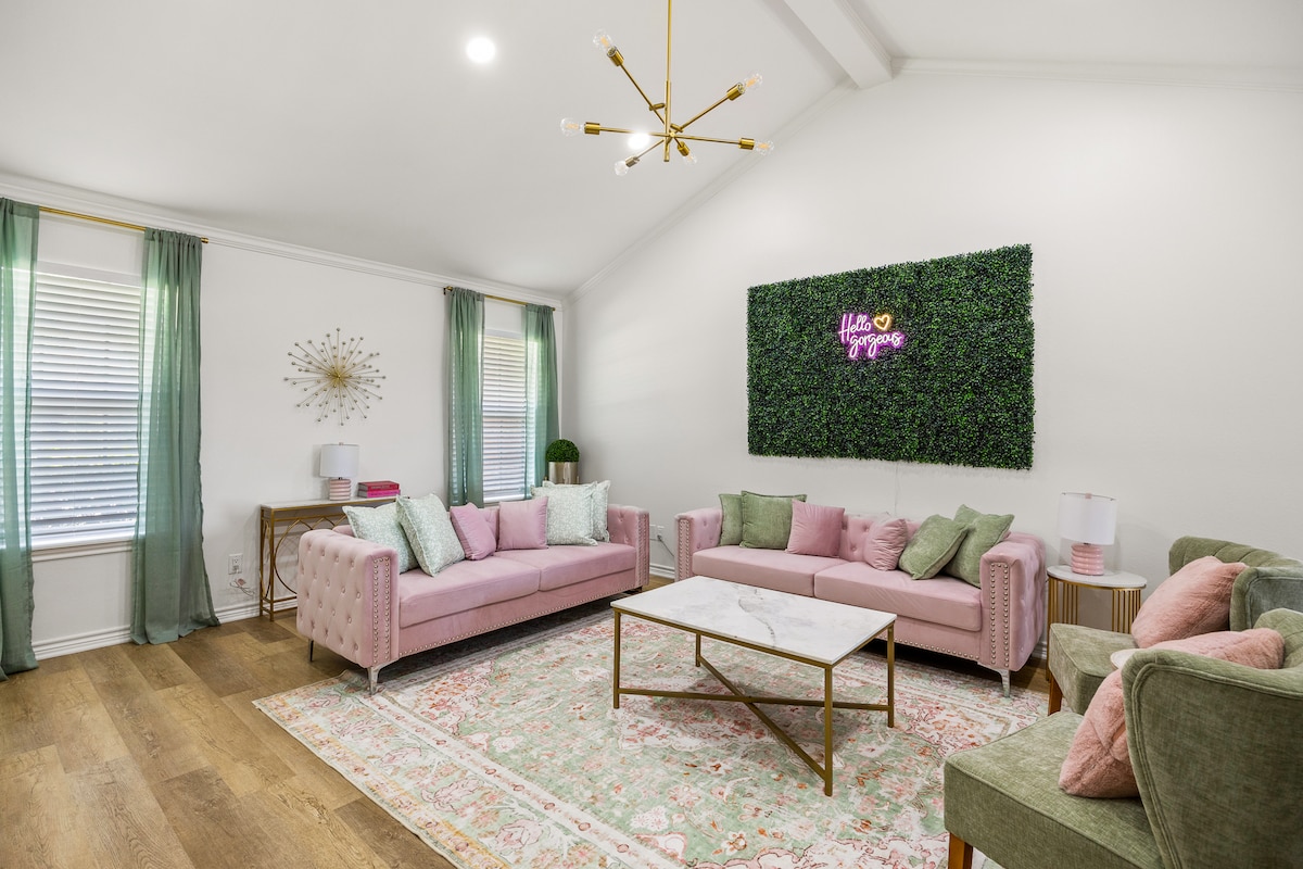 Top performing Airbnb: Rose of Tyler, Hollytree Golf, Perfect Location! in Tyler