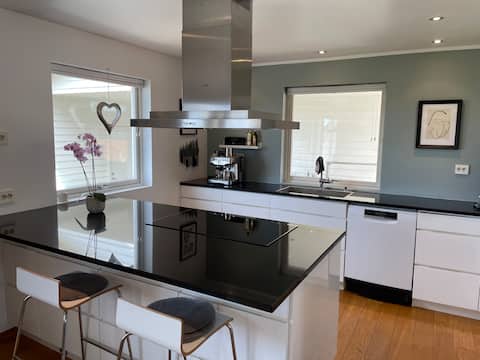 Central location in Sola