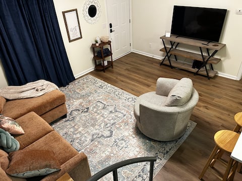 Top performing Airbnb: The Nest on West Mag (2BD/2BA Condo) in Auburn / Opelika