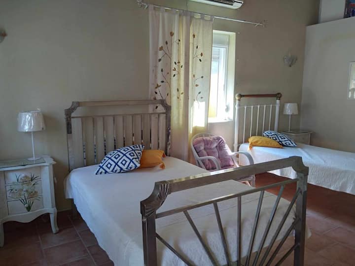 Maria's Little House In Skiathos Town - Skiathos