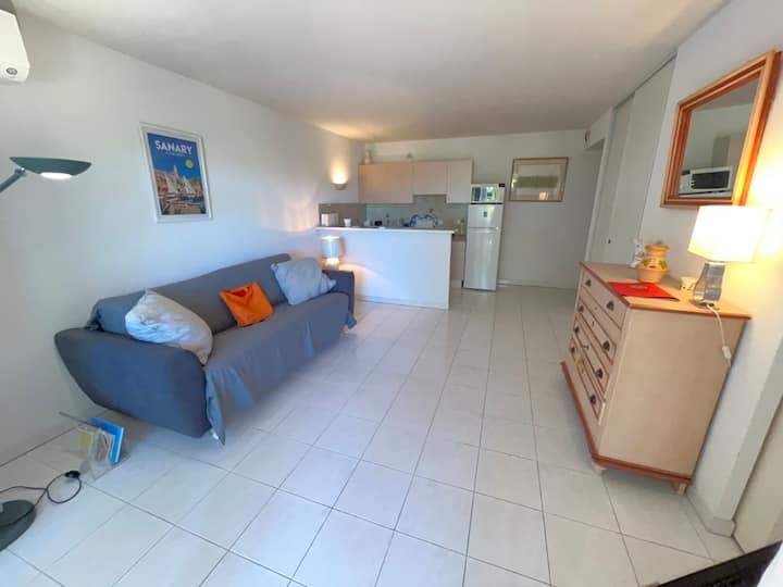 T2 Portissol Clim Wifi Jardin Parking Tout à Pied - Sanary-sur-Mer