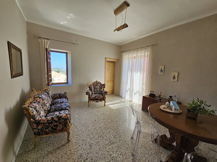 Spacious Apartment With Panoramic Terrace - Battipaglia