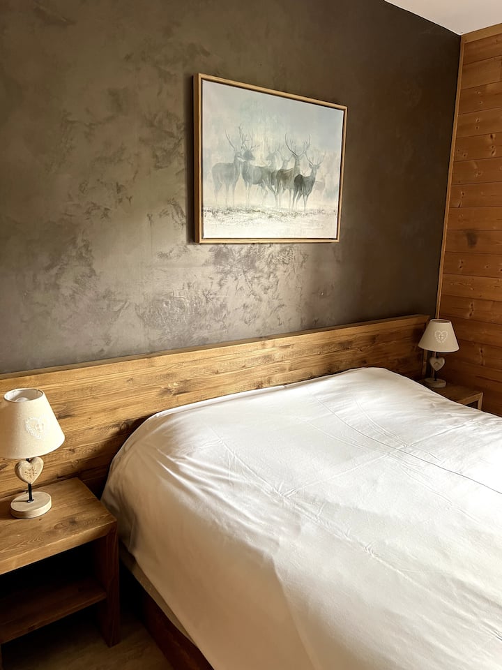 საძინებელი 1