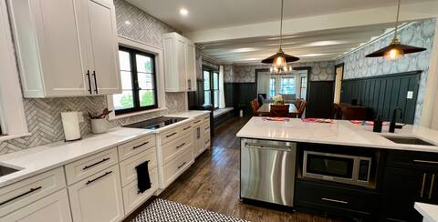 Historic Bulldog Bungalow