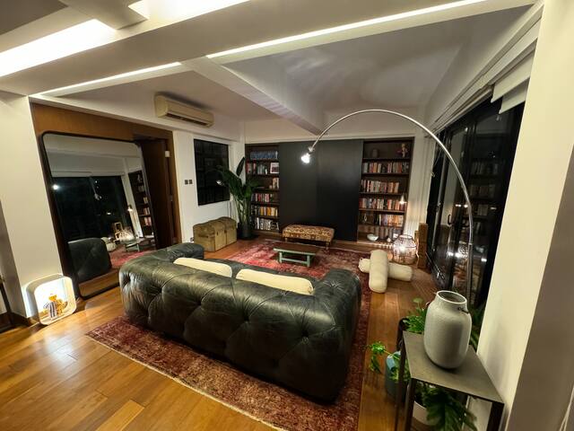 Hollywood Road Duplex gallery image 2