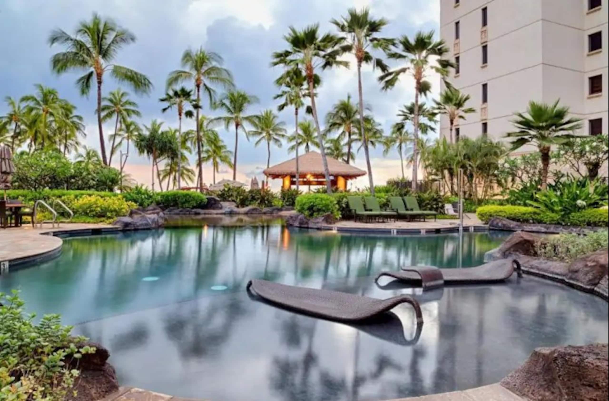 Condo in Kapolei · ★4.94 · 3 bedrooms · 4 beds · 3 private baths - Image 29