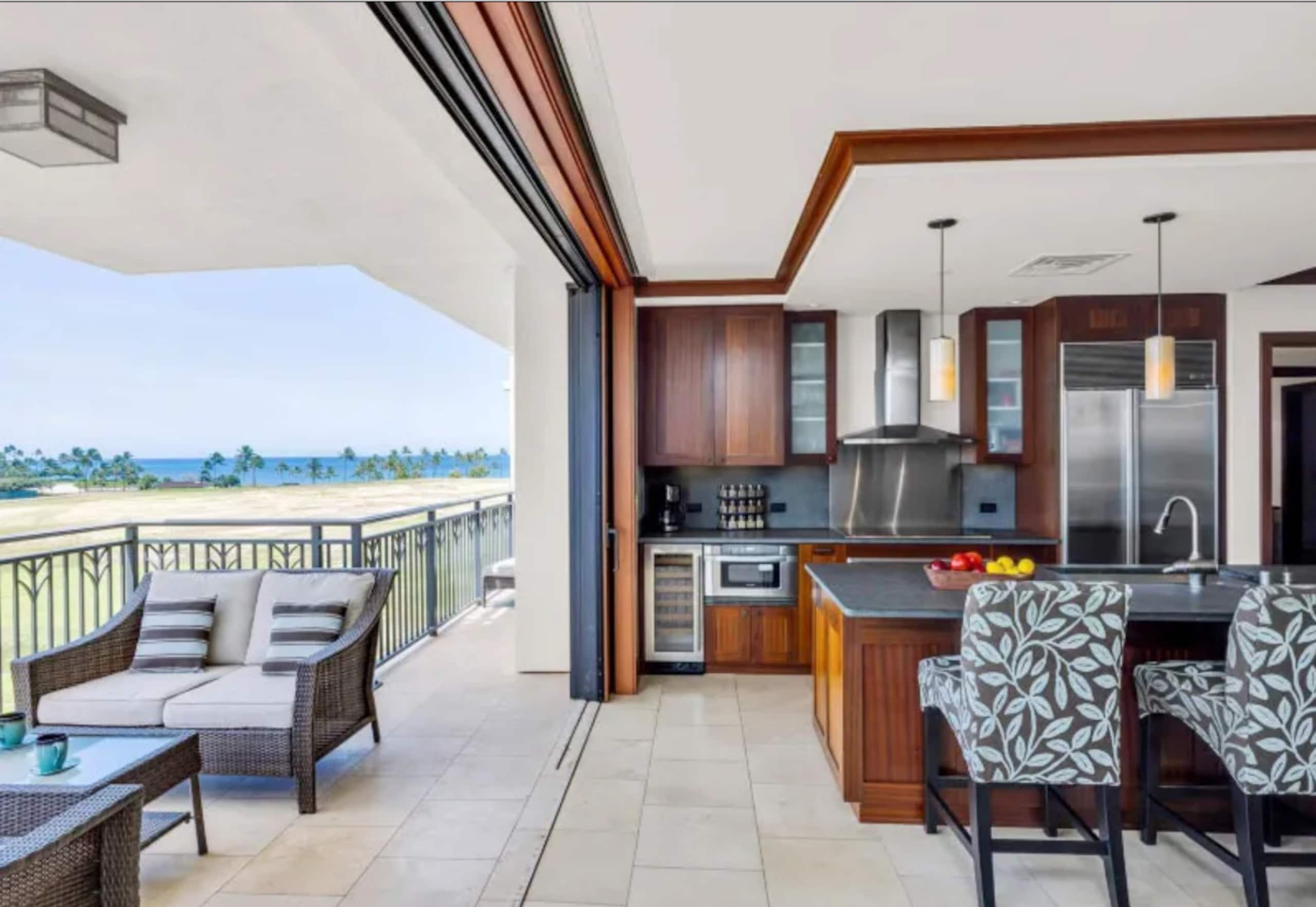 Condo in Kapolei · ★4.94 · 3 bedrooms · 4 beds · 3 private baths - Image 2