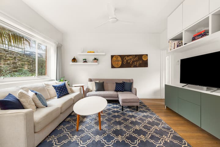 Kirribilli Dreaming—an Iconic Sydney Escape - North Sydney
