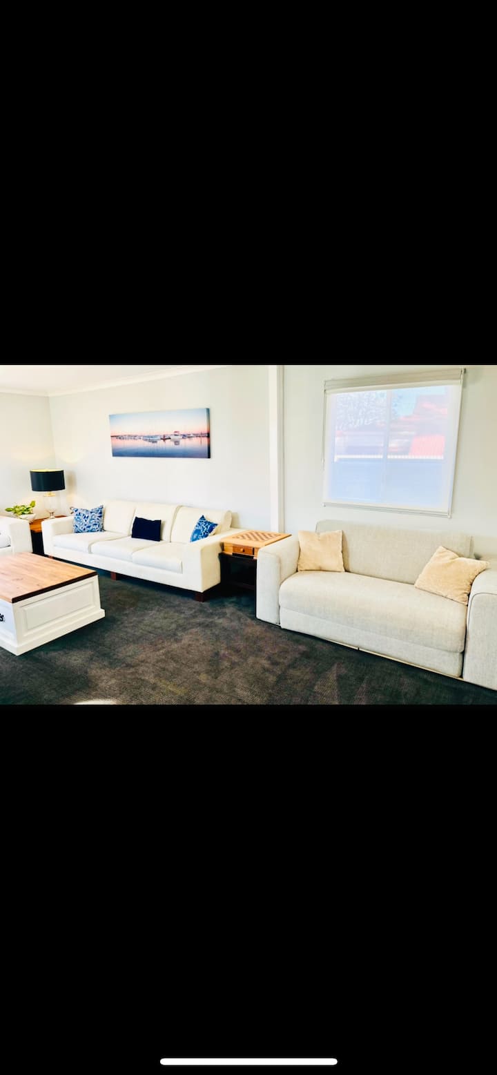 The Boathouse - Kalgoorlie - Boulder