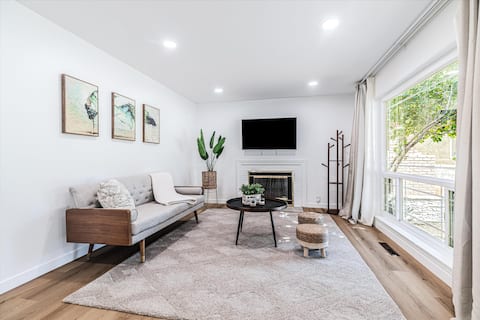 Top Airbnb: Modern Cozy House | near Santa Clara | Mini Golf in Rose Garden