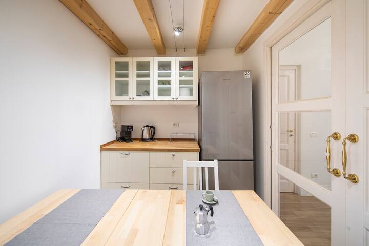 Florentine Nest in Piagentina gallery image 3