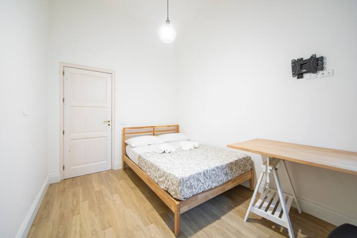 Florentine Nest in Piagentina gallery image 2