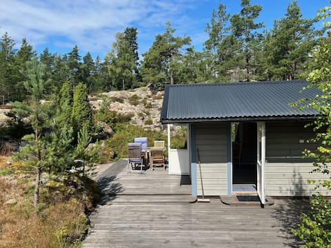 Top performing Airbnb: Hallontorpet in Haninge