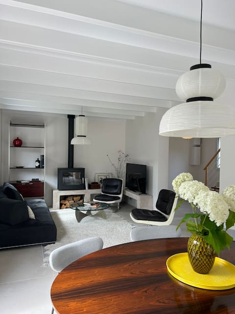 Popular Airbnb listing: Beautiful house in Sainte-Marine – near the beach in Combrit