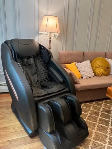 Spacious Duplex in Hell’s Kitchen gallery image 5