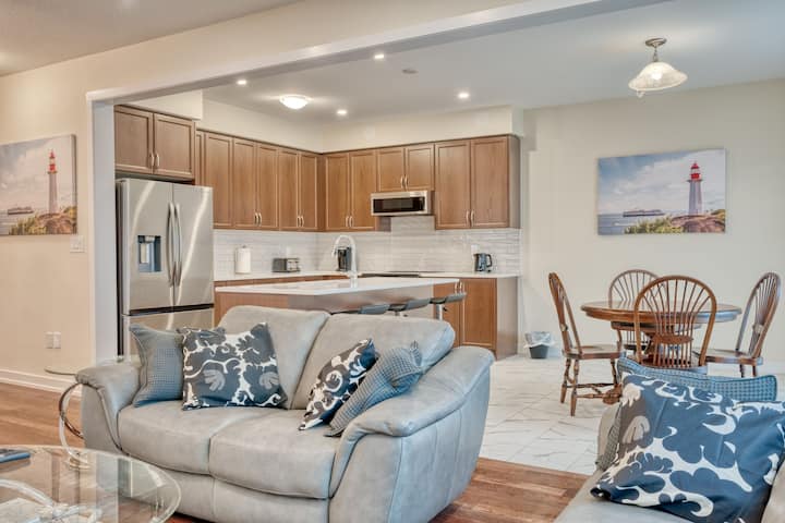 New 4 Bed & 3 Baths With Parking - Hamilton