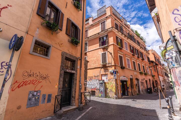 Renzi building 4 BDR with terrace @trastevere gallery image 5