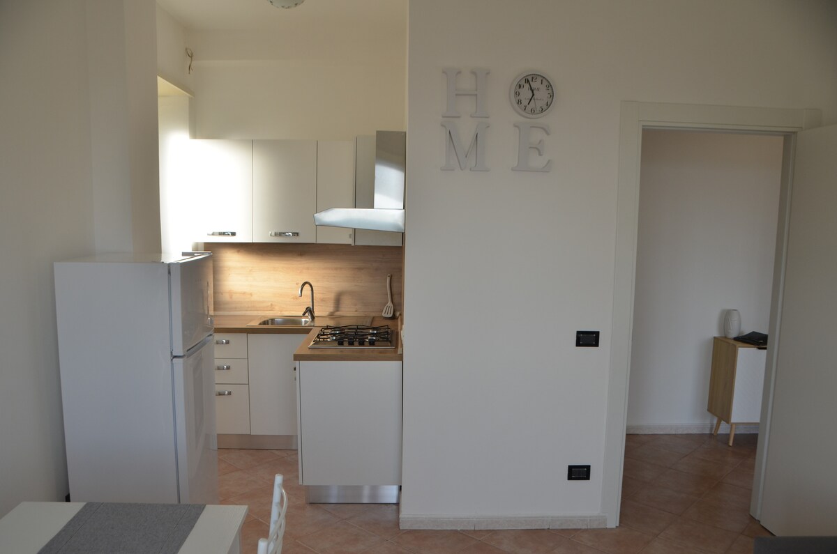 Proprietà Airbnb di successo: Miramare Apartment [Sea view] a Pomezia