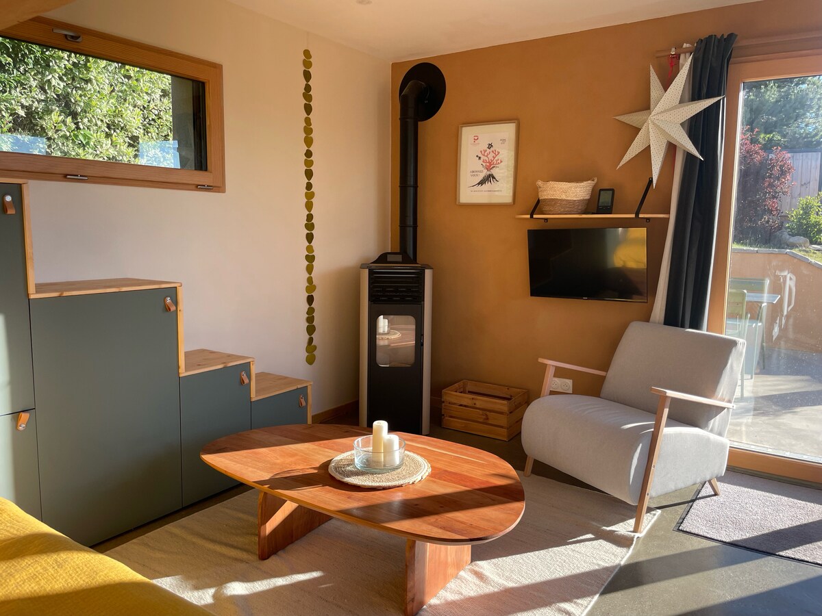 Successful Airbnb property: Studio in an enchanting setting in Gap