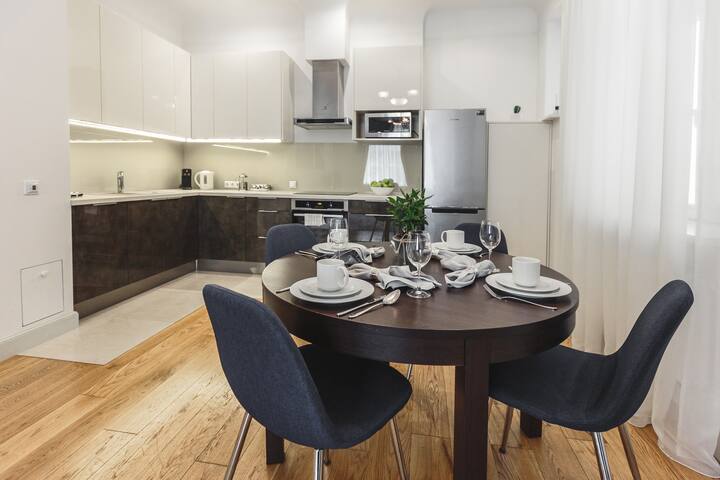 RIGA LUX APARTMENTS – SKOLAS: Two bedroom, balcony gallery image 2